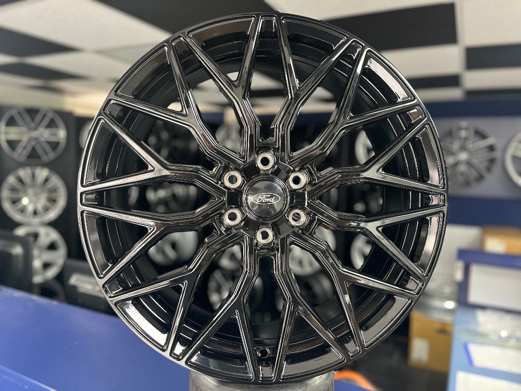 IN STOCK: NIEUWE set 20 inch 6x120 velgen Ford Custom /VW T7, Autos : Pièces & Accessoires, Pneus & Jantes, Jante(s), Pneus été