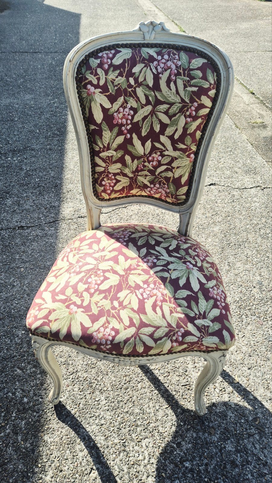 chaise recouverte de tissu Laura Ashley, Enlèvement