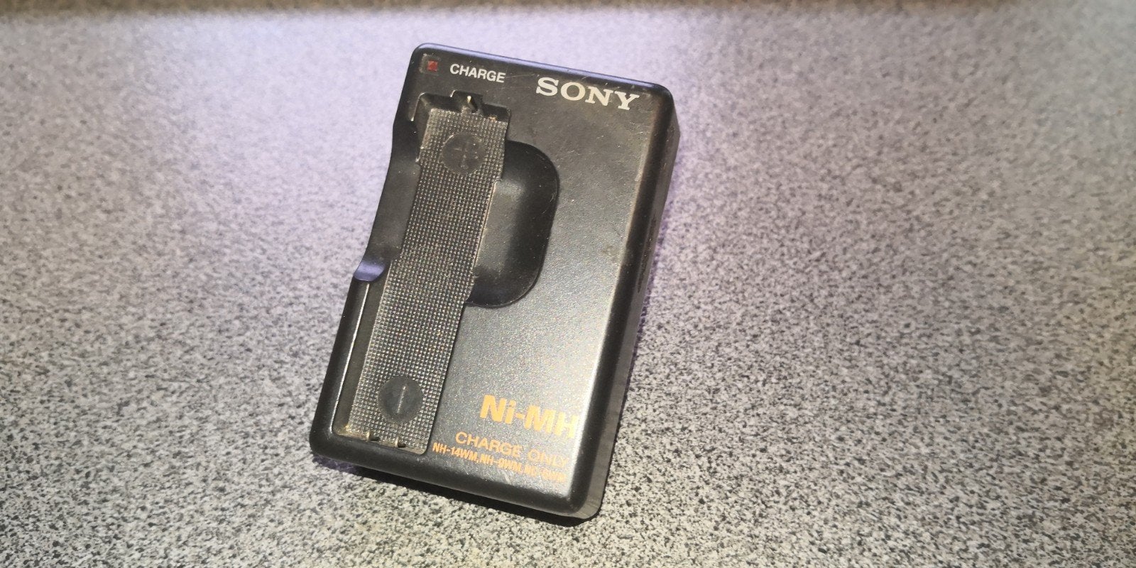 sony ni-mh ni-cd oplader bc-9hy2, Audio, Tv en Foto, Walkmans, Discmans en Minidiscspelers, Ophalen of Verzenden