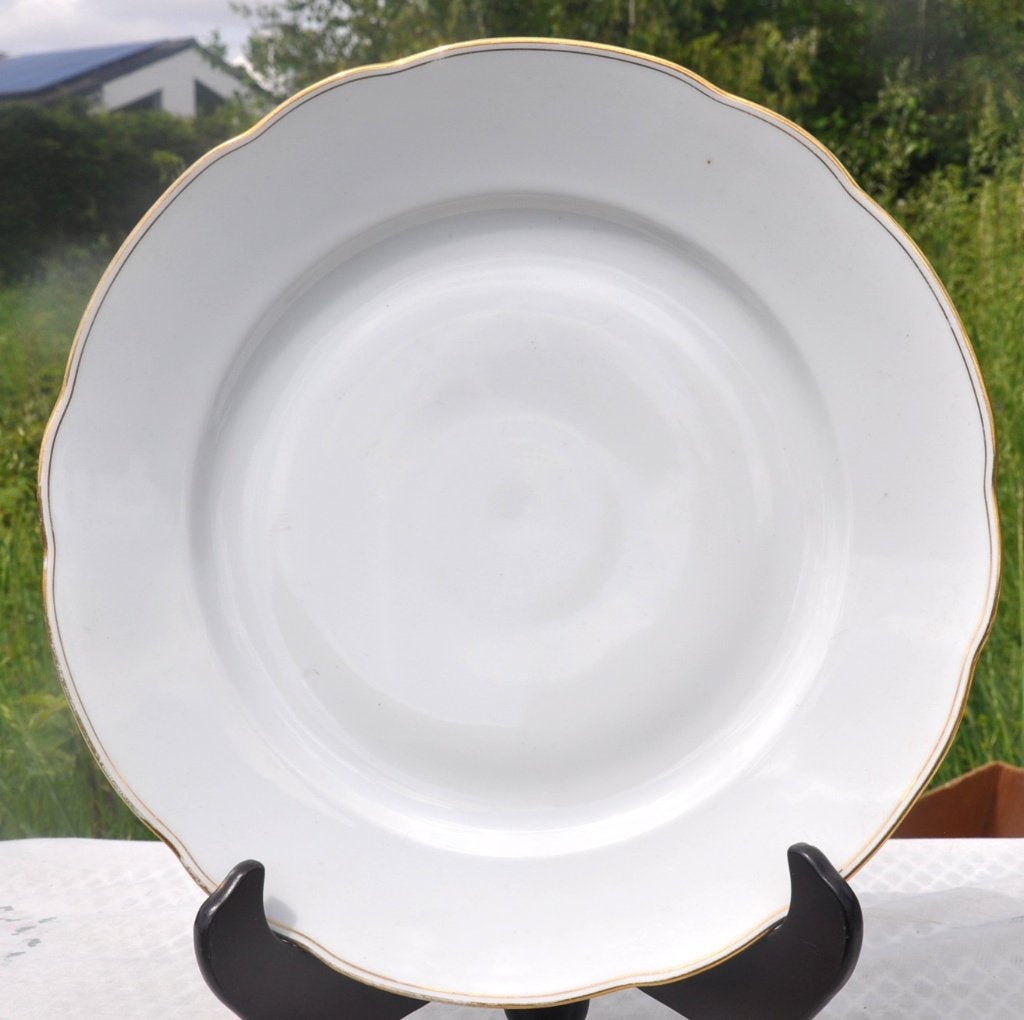 plat de service en porcelaine blanc bord doré, Antiquités & Art, Enlèvement ou Envoi