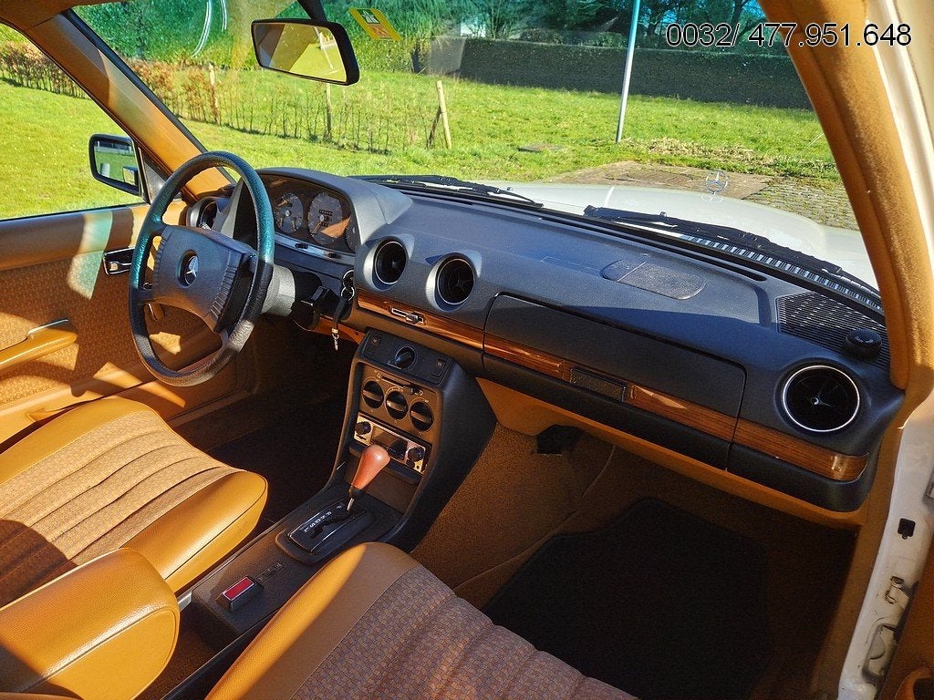 Mercedes 280E (Airco) Ancestor Oldtimer W123, foto 9