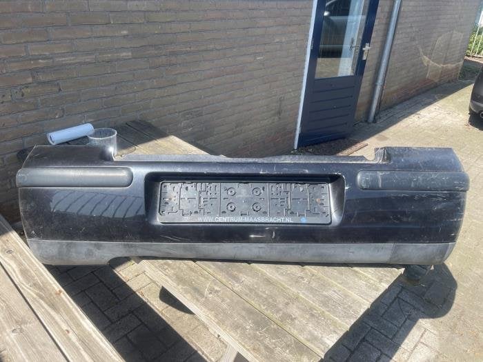 Achterbumper van een Volkswagen Golf, Gebruikt, -, Volkswagen, -