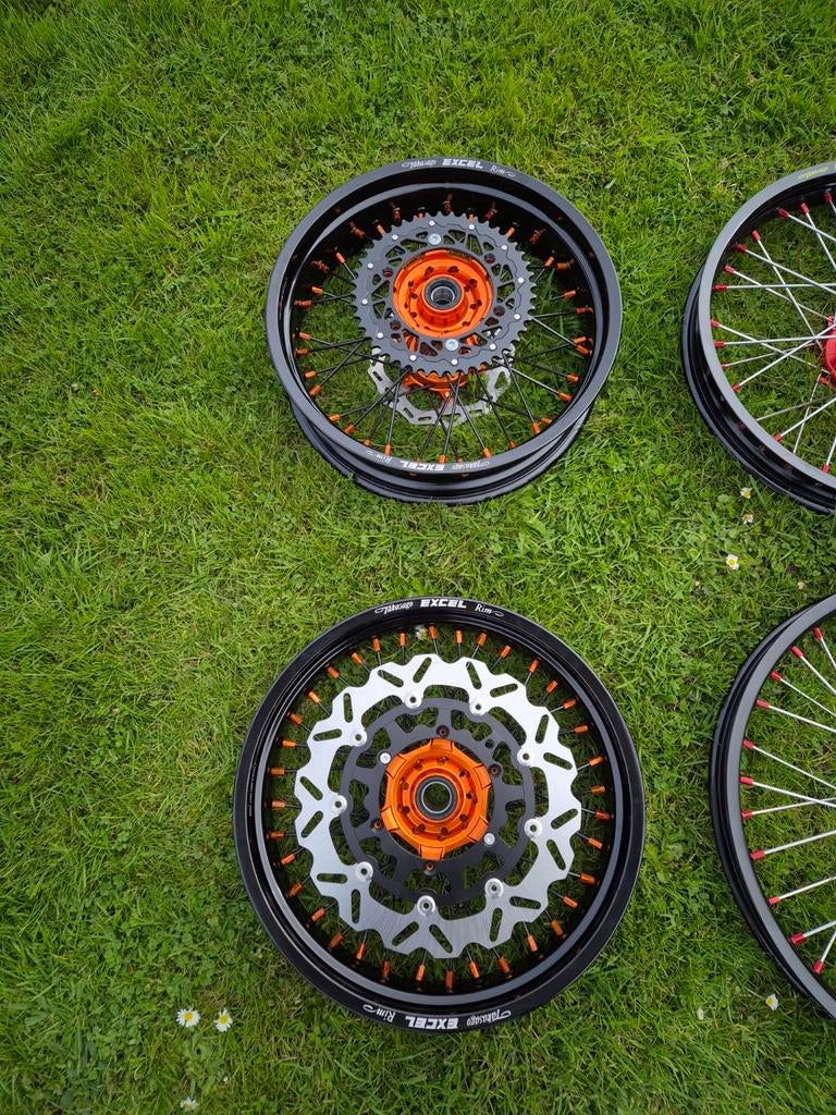 Supermoto velgen 17 inch inclusief assessoires, Motoren, Onderdelen | Overige, Ophalen of Verzenden