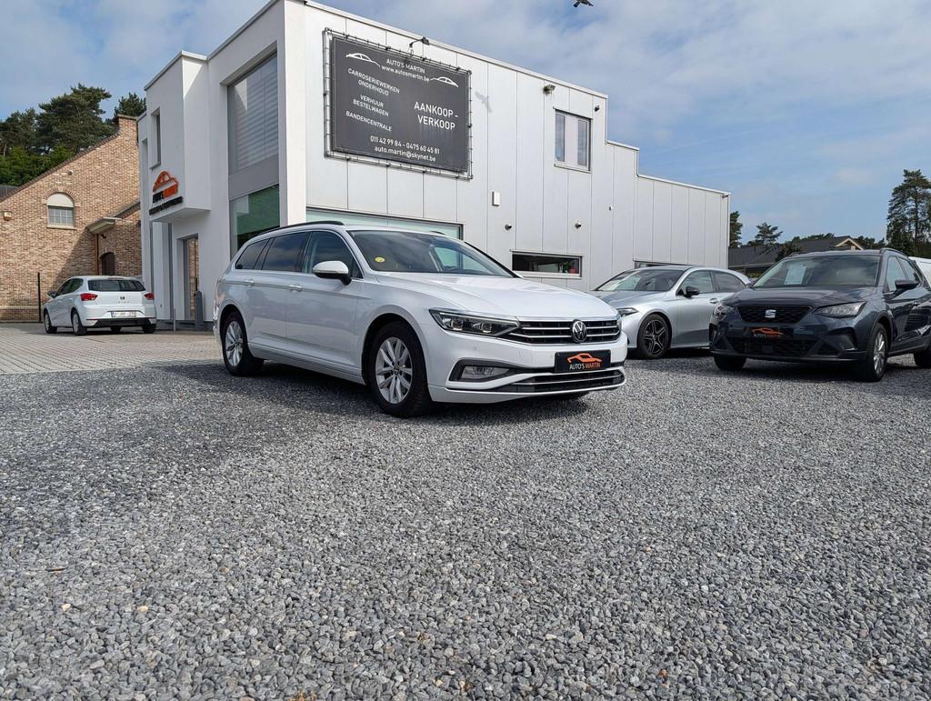 Volkswagen Passat Variant SW 2.0 TDi SCR DSG | TREKHAAK | CA, Gebruikt, 4 cilinders, Wit, Bedrijf