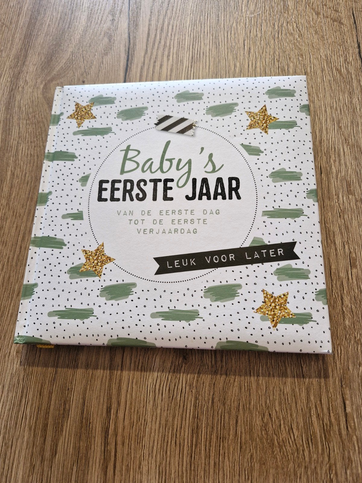 Invulboek Baby's 1e jaar (nieuw!), Livres, Grossesse & Éducation, Enlèvement ou Envoi