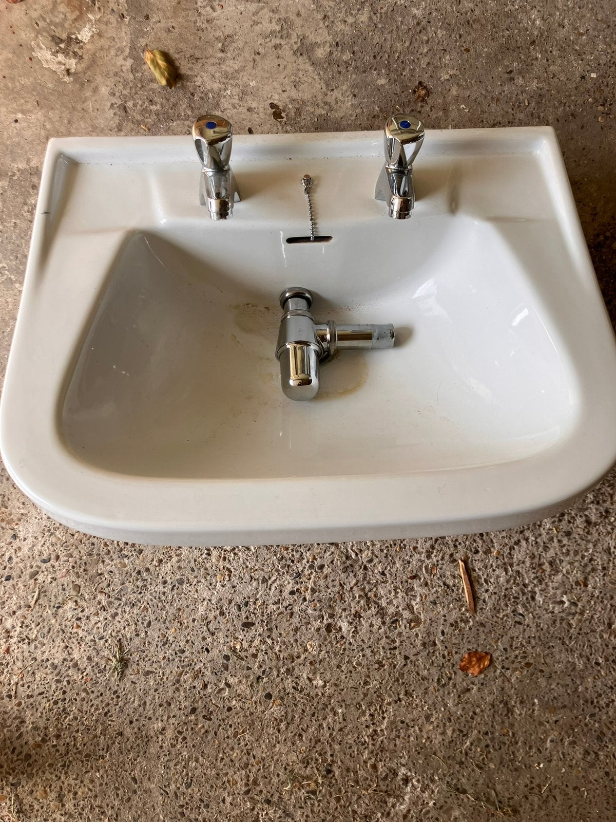Lavabo met 2 Kranen, Ophalen, Gebruikt