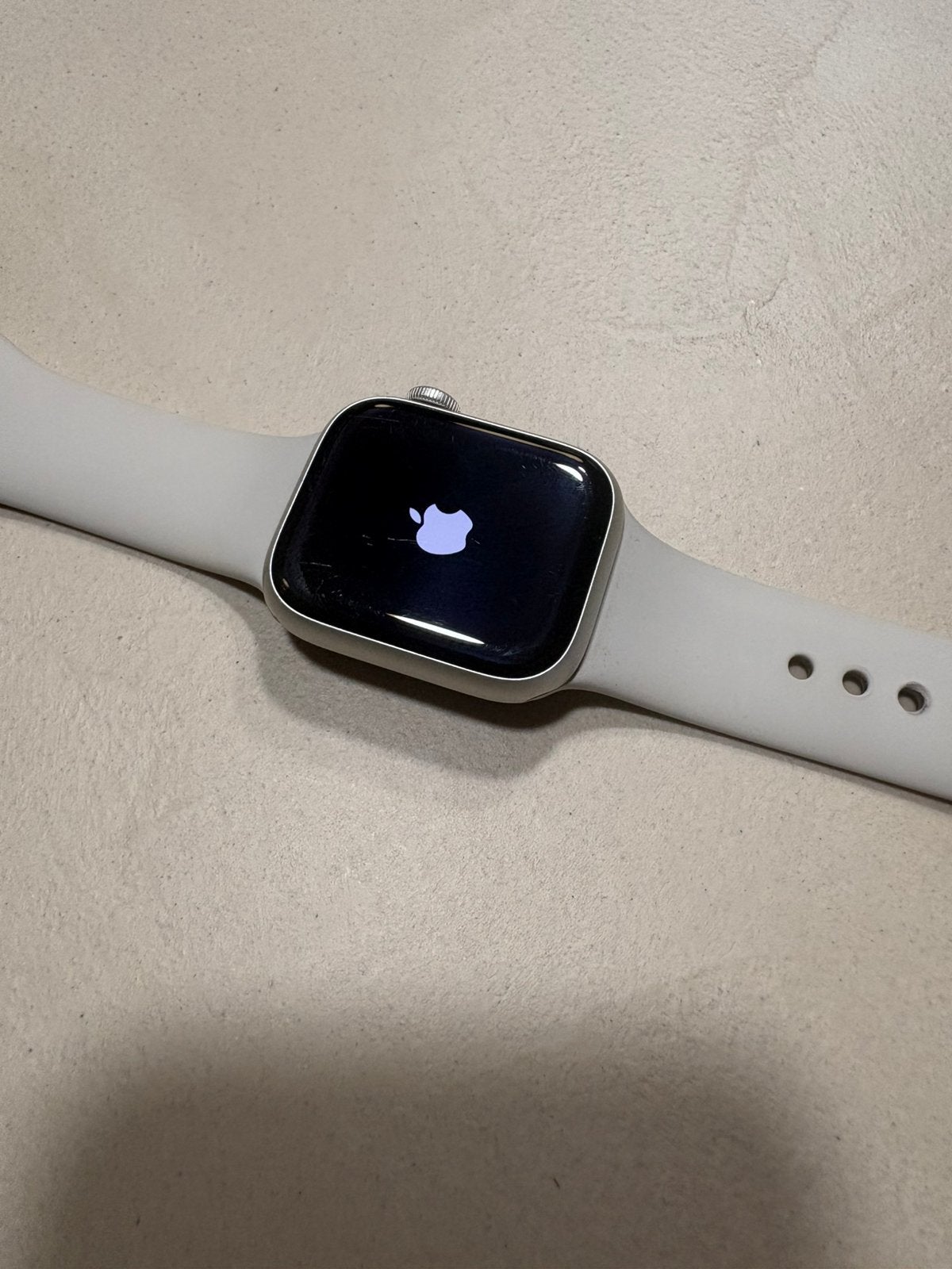 Apple Watch Series 7 blanche, Bijoux, Sacs & Beauté, Montres connectées, Étanche, Enlèvement ou Envoi, IOS, Utilisé