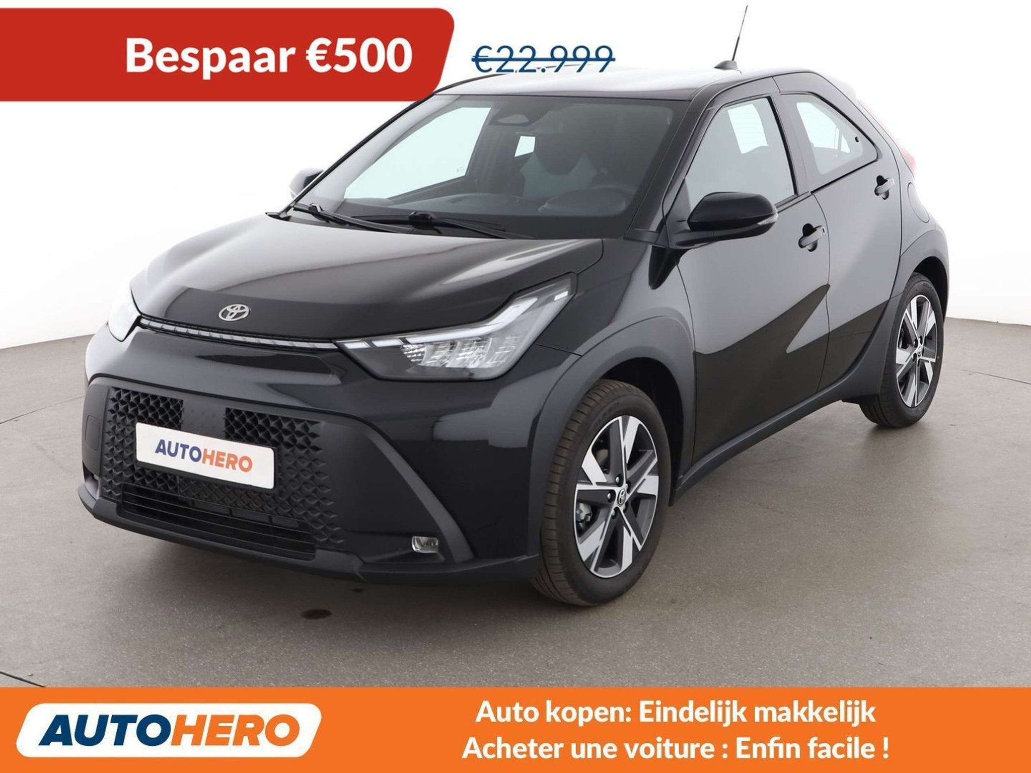 Toyota Aygo X 1.5 Hybrid Lounge (bj 2026, automaat), Auto's, Stof, Gebruikt, Zwart, 116 pk