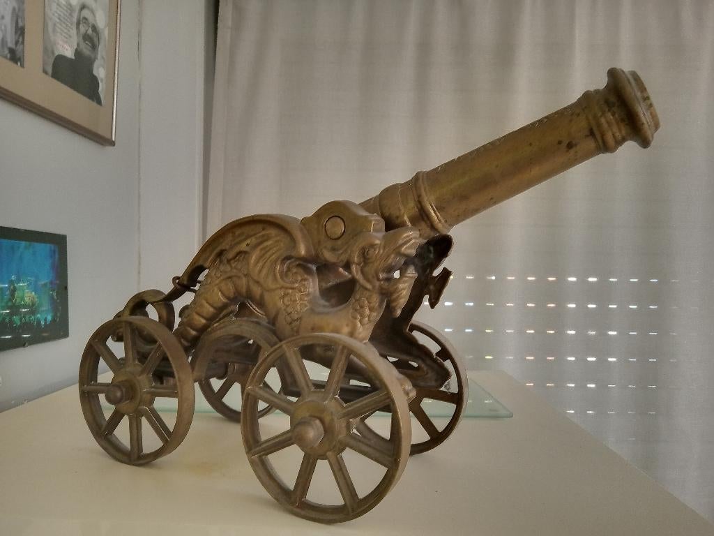 Robuust KANON  Decoratief object      Gepatineerd geel koper, Antiek en Kunst, Ophalen of Verzenden