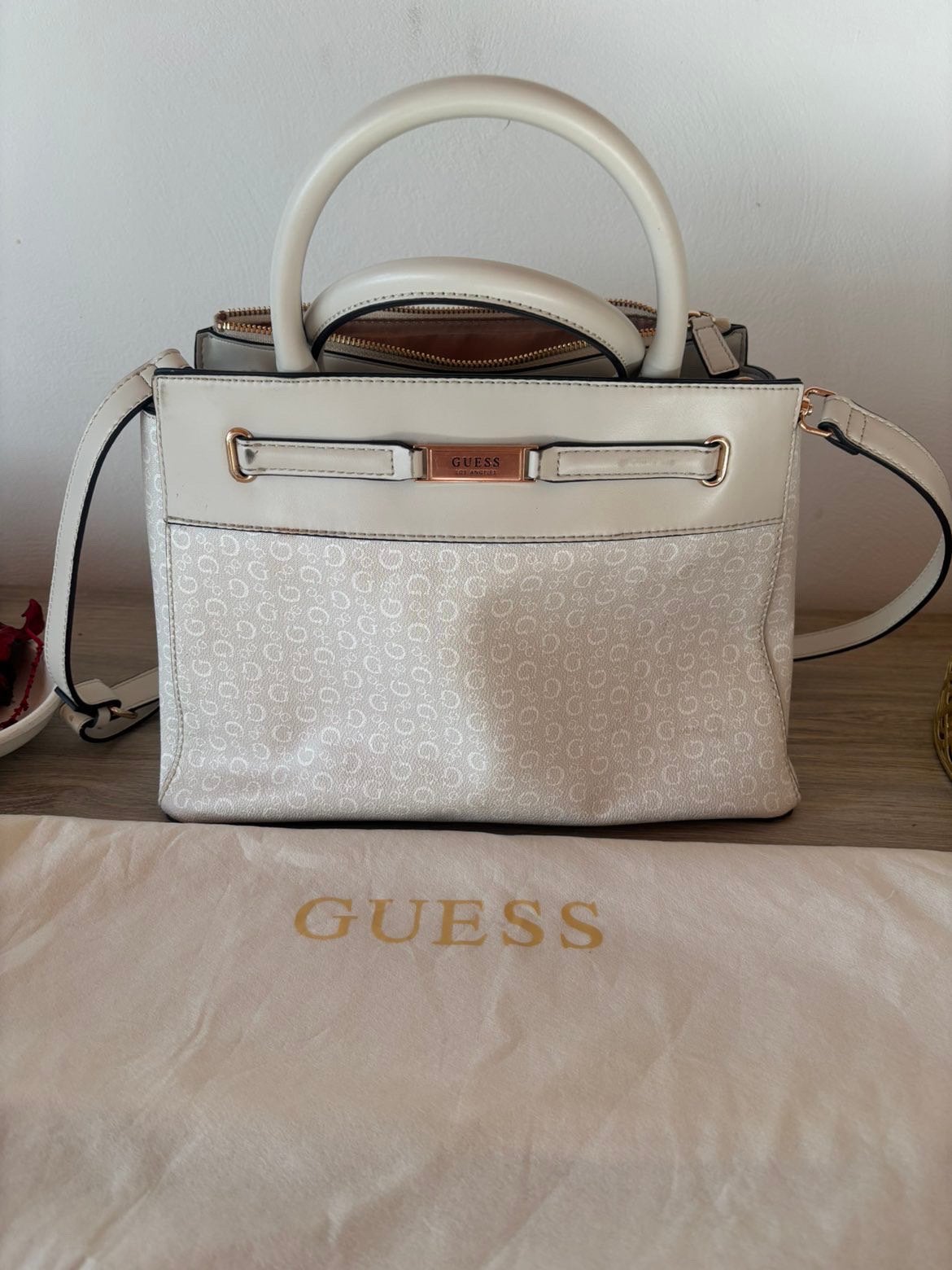 Sac bandoulière guess, Bijoux, Sacs & Beauté, Enlèvement, Comme neuf, Sac à bandoulière
