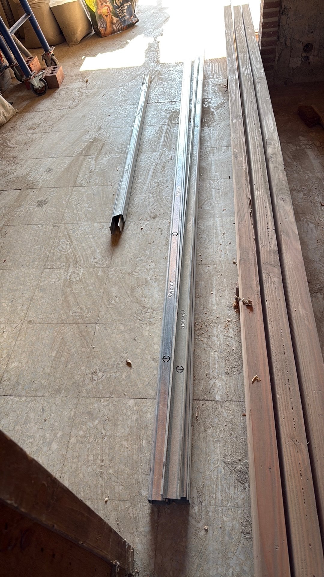 5x Gyproc metalstud msv 50 overshot, Enlèvement, Comme neuf