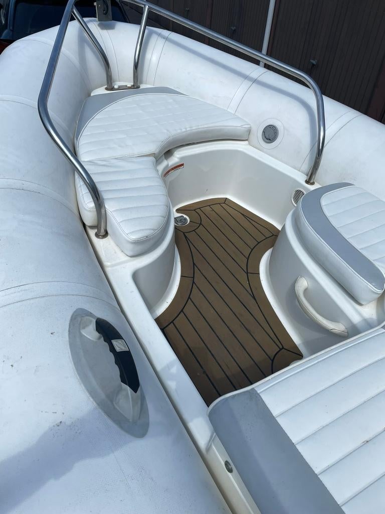 Te koop: Zodiac Yachtline 420, 30 à 50 ch, Enlèvement, Utilisé, Moteur hors-bord