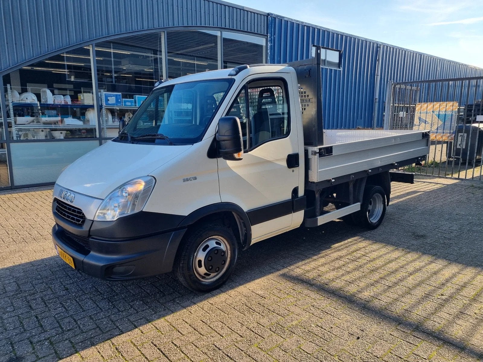 Iveco Daily 35C13 Open laadbak Kraan 850kg Maxilift Euro 5, Autos, Euro 5, Achat, 93 kW, Entreprise