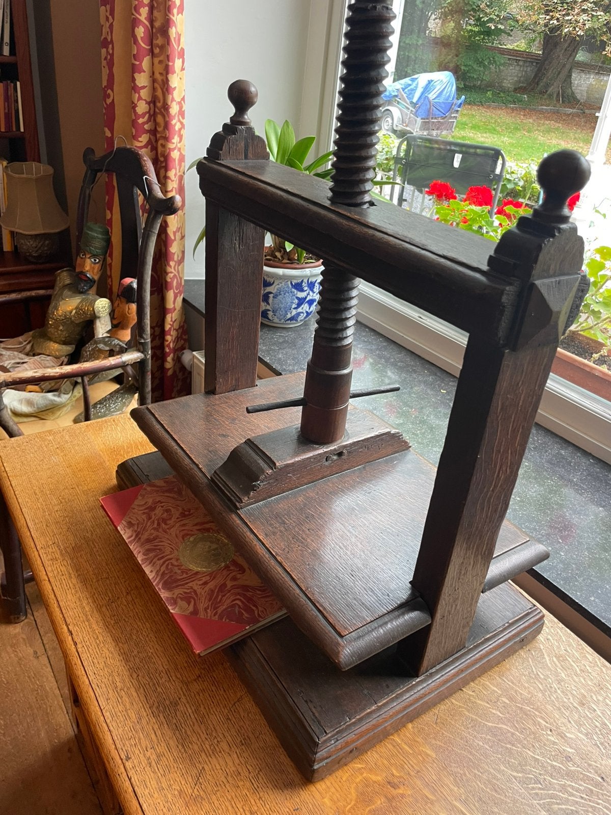 Oude houten boekbinder of boekpers — 19e eeuw, Ophalen