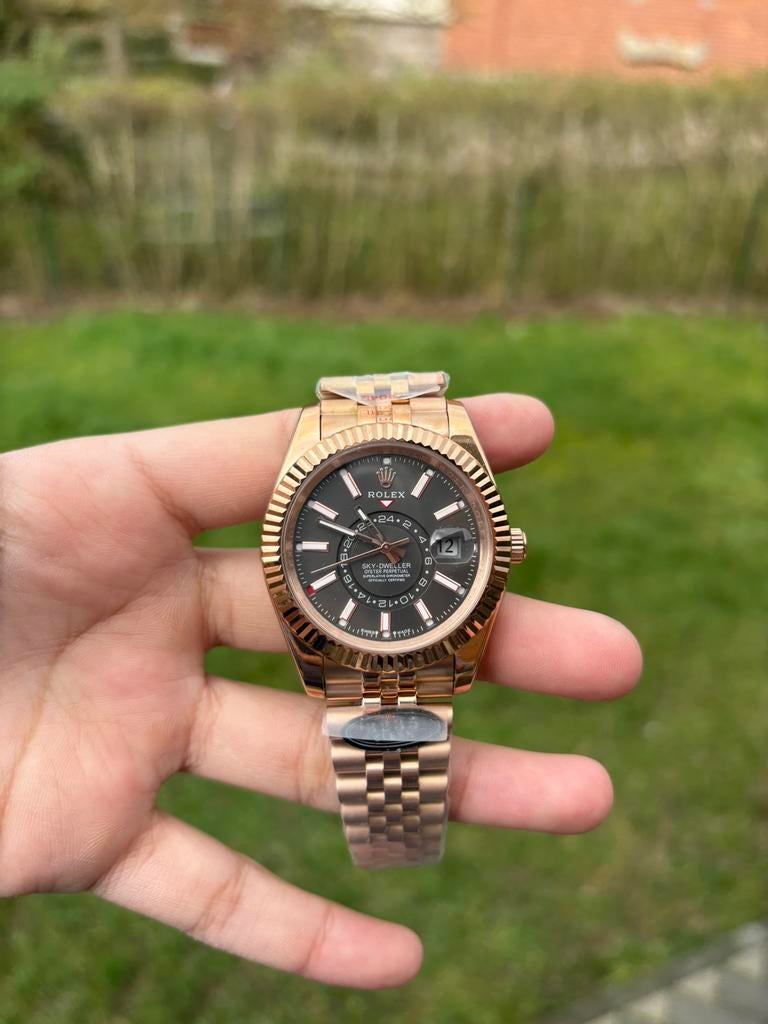 Rolex Sky-Dweller, Ophalen, Rolex