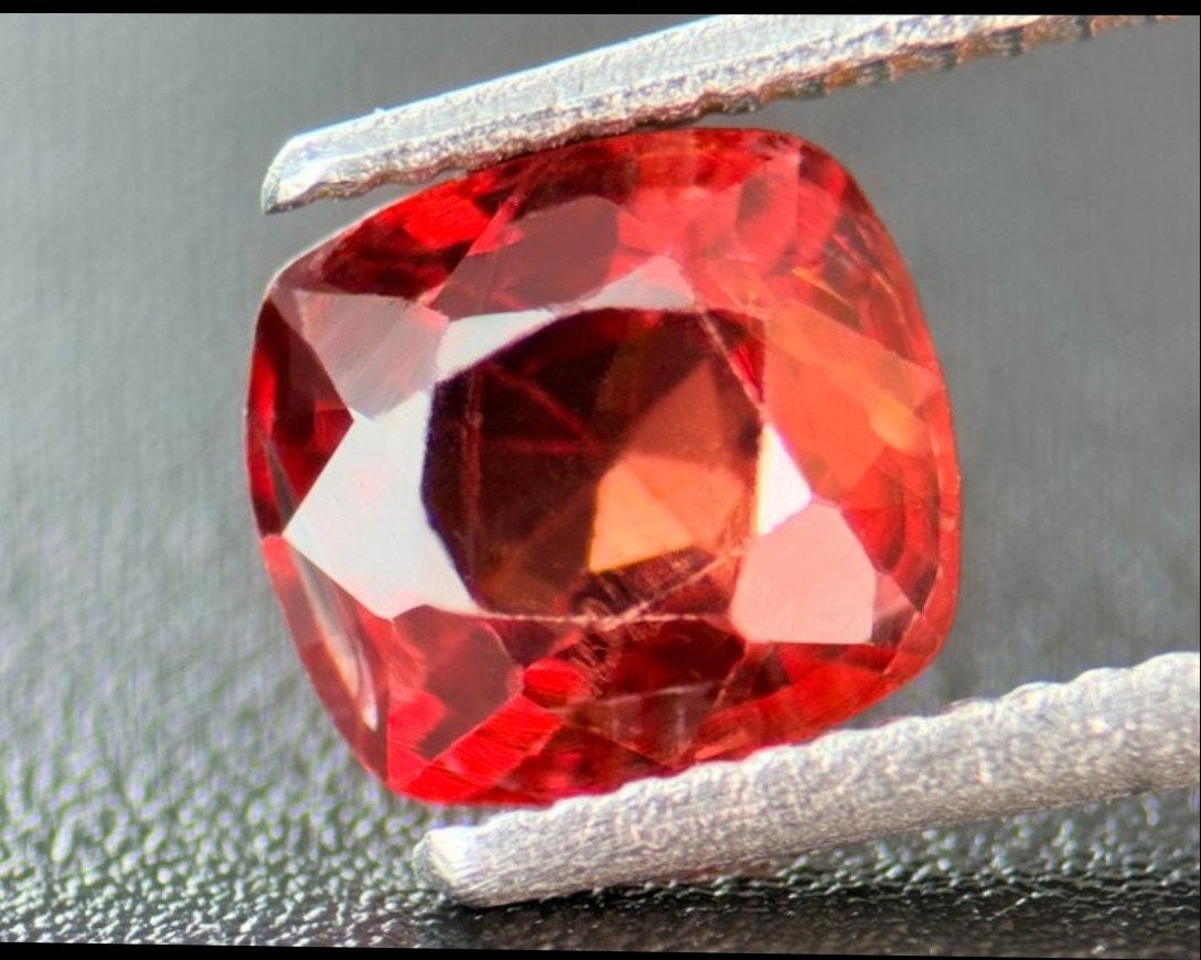 rode spinel edelsteen 1,14ct oog schoon met certificaat, Ophalen of Verzenden