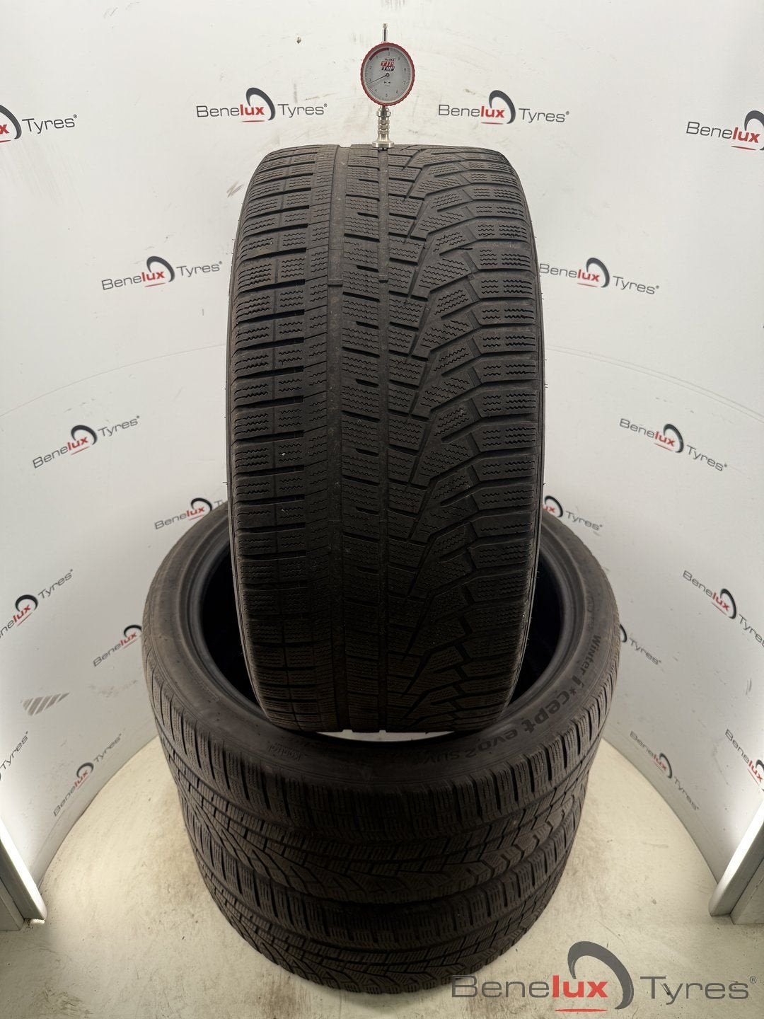 winter 3x 295/35R23 Hankook 295/35 R23 295/35/23 2953523, Autos : Pièces & Accessoires, Pneus & Jantes, Pneus hiver, 295 mm, Véhicule de tourisme