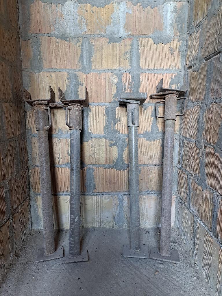 Stantsoenen/schoren, steigers. 4 stuks., Doe-het-zelf en Bouw, Steigers, Ophalen of Verzenden, Gebruikt