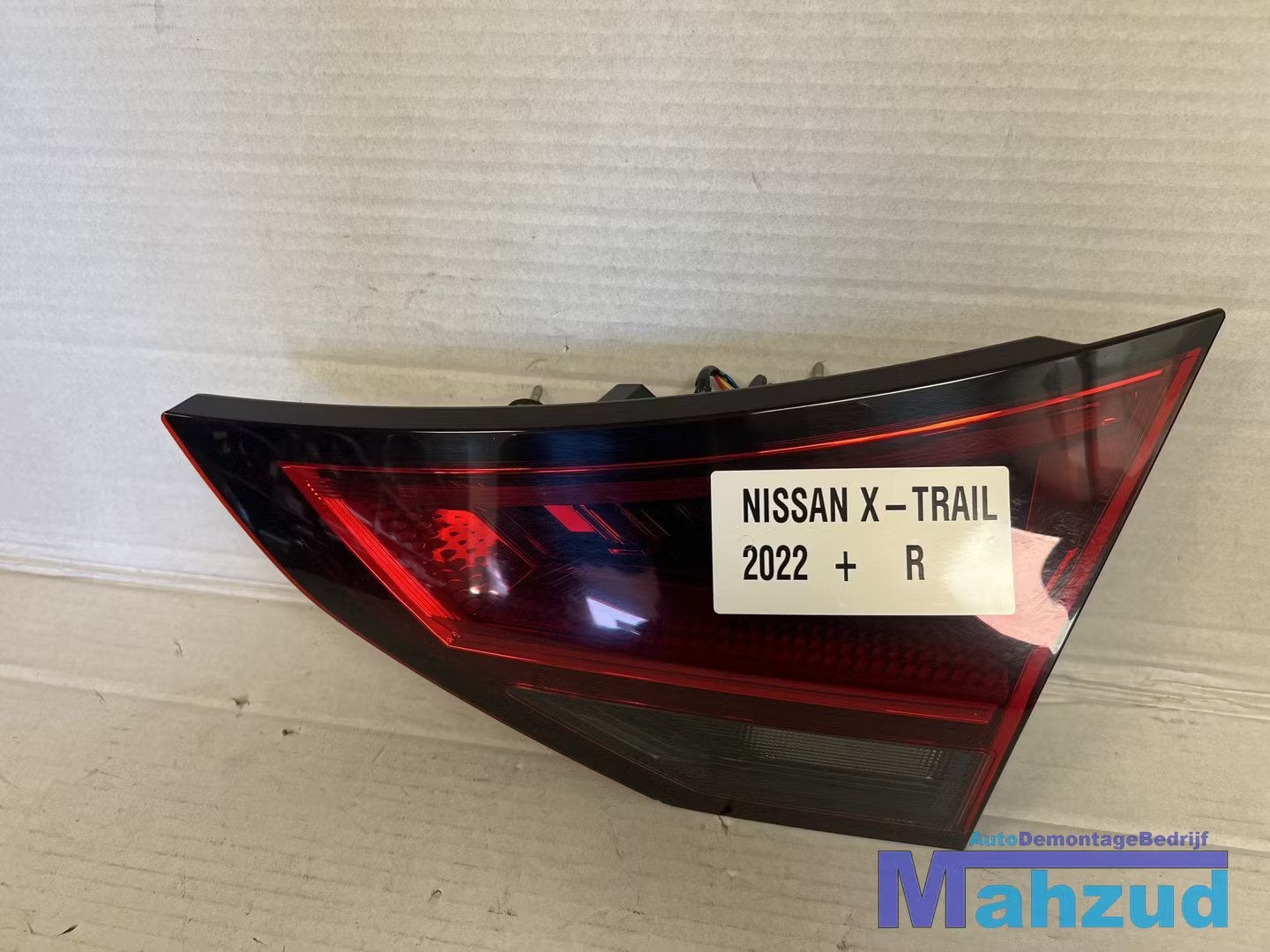 NISSAN X-TRAIL 4 T33 rechts binnen achterlicht 2022+, Info@fabrikant.eu, Fabrikantstraat 1
1000 AA  Amsterdam, NL, Nissan, Fabrikant BV