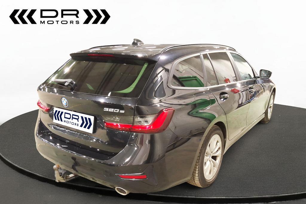 BMW 320 TOURING - CARPLAY - TREKHAAK, Autos, 0 kg, Euro 6, 0 kg, Noir