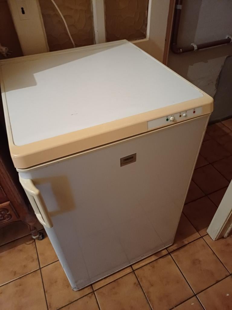 Diepvries, Elektronische apparatuur, Vriezers en Diepvrieskisten, Ophalen