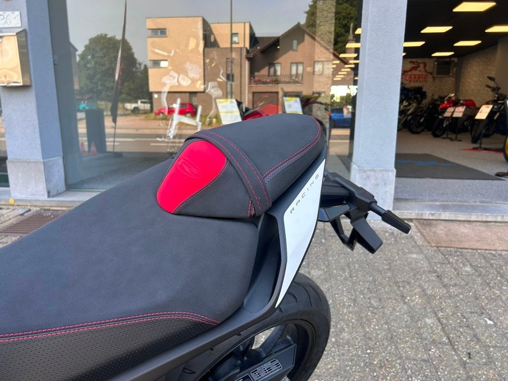 Rieju NKD 125R, Rieju, Entreprise, Permis Moto A1 minimum, Neuf
