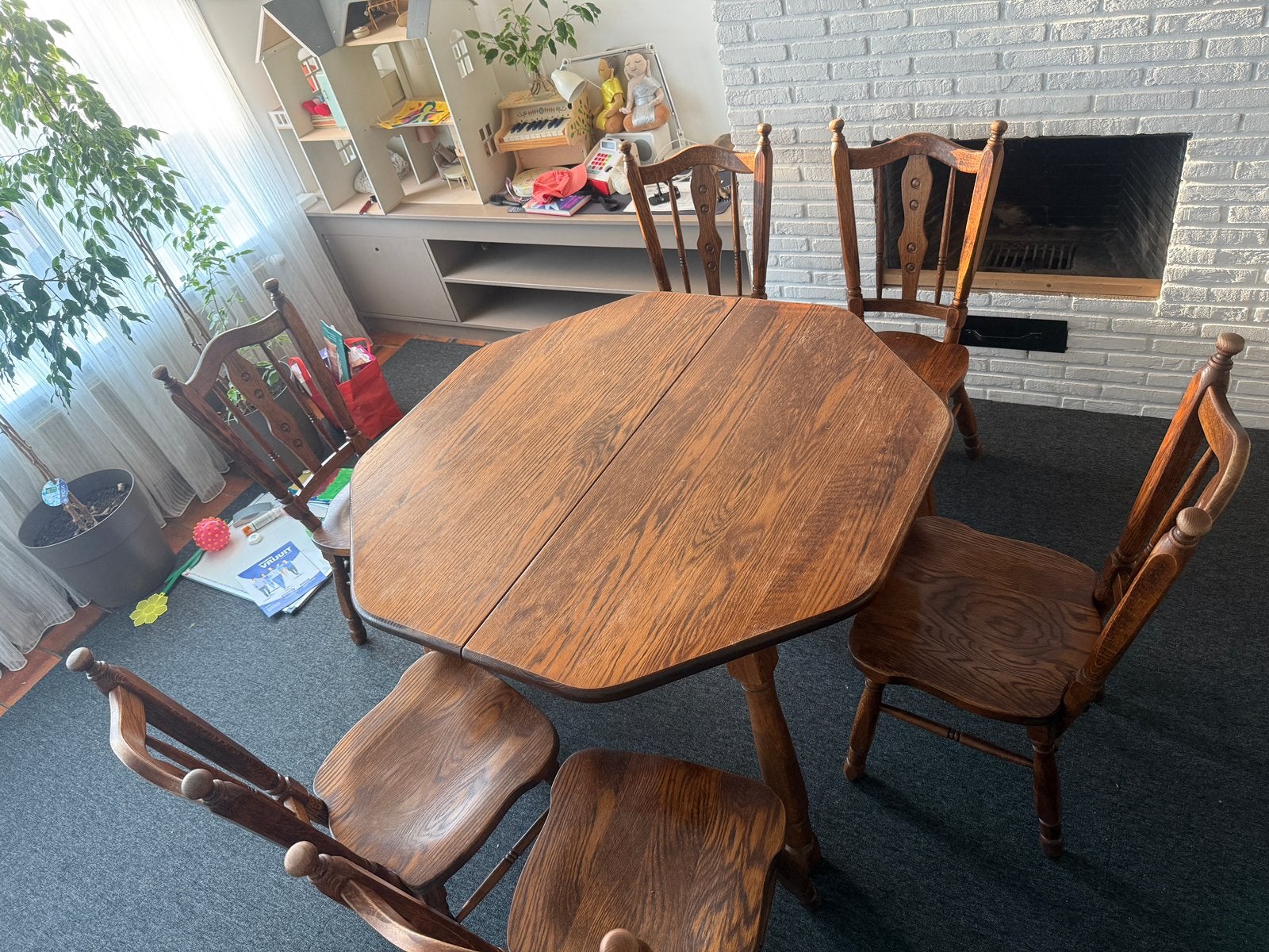 Gratis af te halen., Ophalen, Zo goed als nieuw, Eettafel