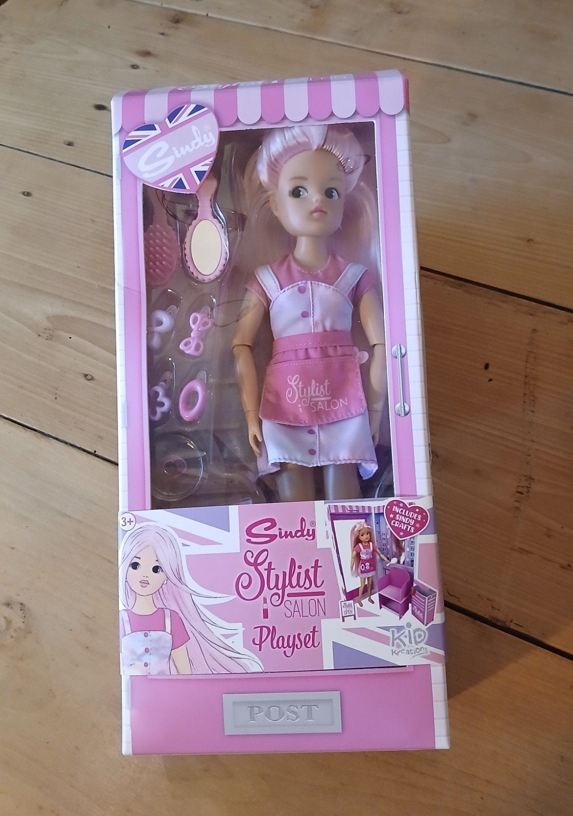 Prachtige Sindy pop Sindy KK salon stylist playset, Verzamelen, Ophalen of Verzenden, Pop
