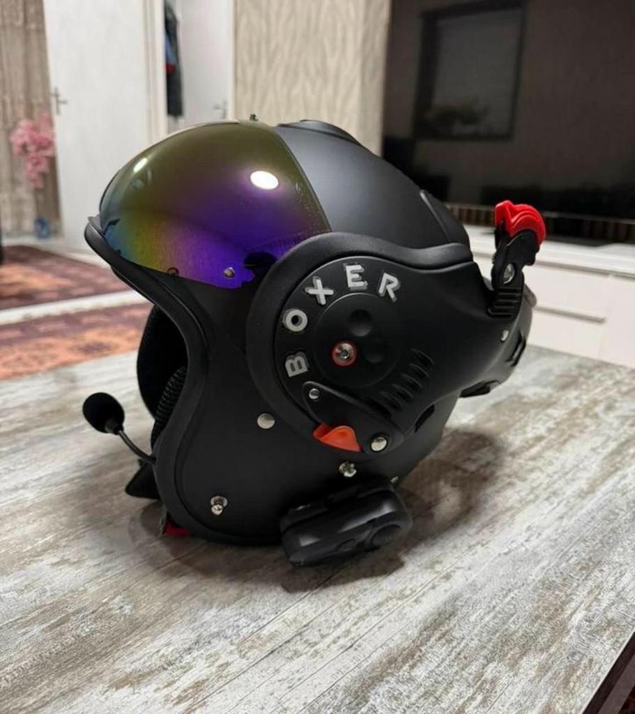 Boxer helm, Ophalen of Verzenden, Zo goed als nieuw