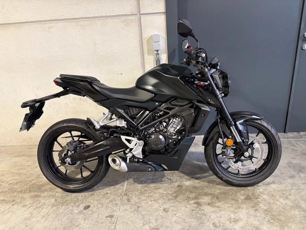 Honda CB125R top 125cc naked bike (bj 2024), Bedrijf, 125 cc, Overig, 11 kW of minder