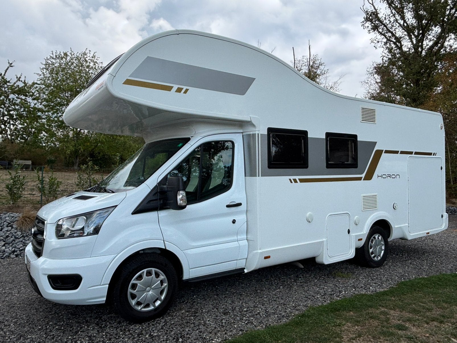 Camping car ford ci horon 90m south xxl, Caravanes & Camping, Jusqu'à 5, Siège standard, Toilette à cassette, Diesel