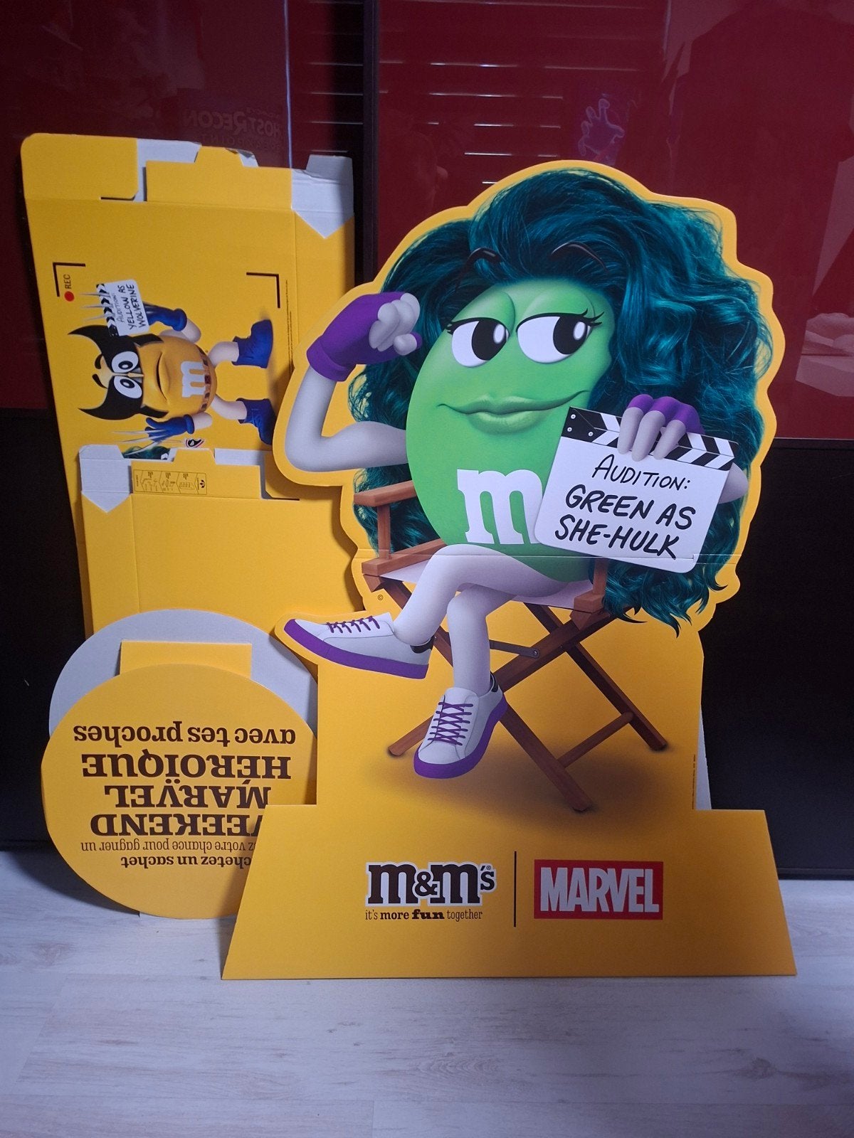 M&M'S x Marvel Store Display / Standee - Green as She-Hulk, Enlèvement