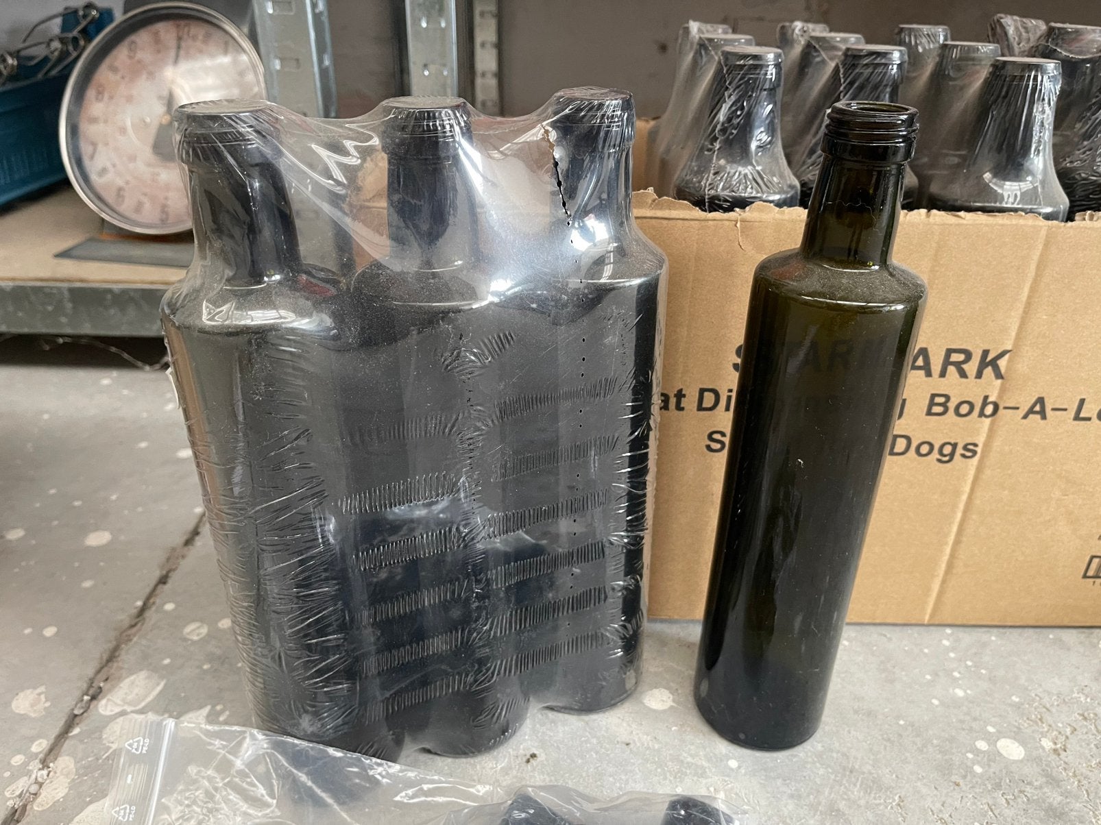 19 glazen flessen ca. 500 ml met passende doppen – nieuw, Verzamelen, Ophalen