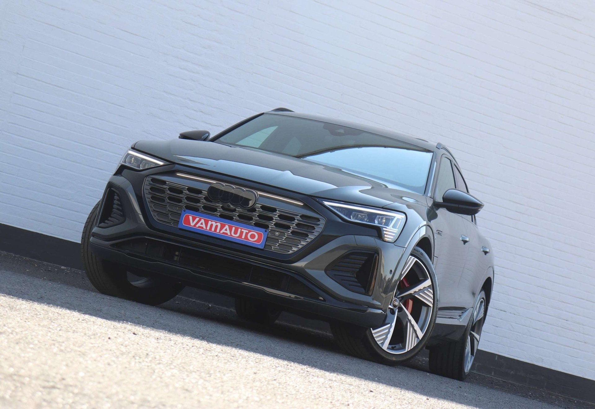 Audi Q8 e-tron Sportback 55 Quattro Competition - ChronosGre, Autos, Audi, Entreprise, Achat, Q8 e-tron, Caméra 360°, ABS, Caméra de recul