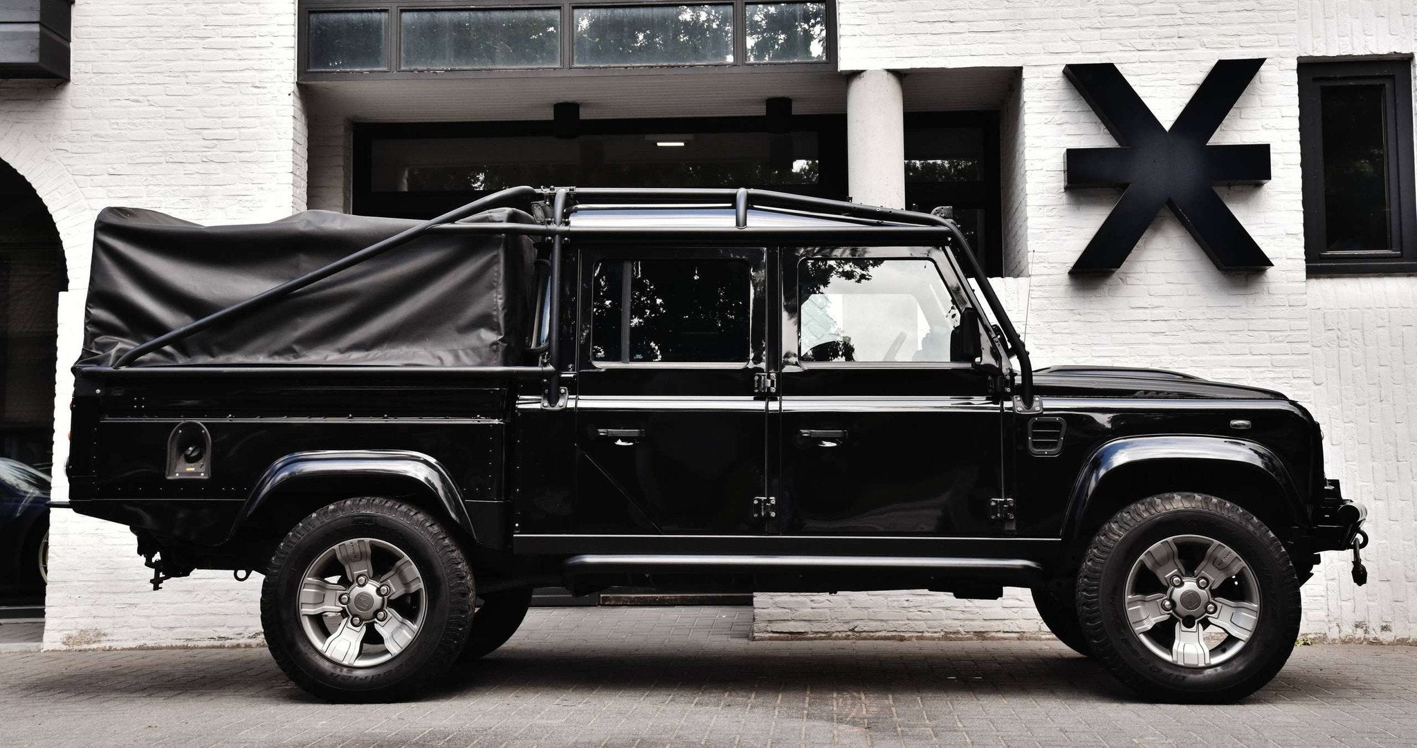 Land Rover Defender 130 DCPU CREW CAB * RECARO SEATS / WINCH, 90 kW, 122 pk, Gebruikt, Zwart