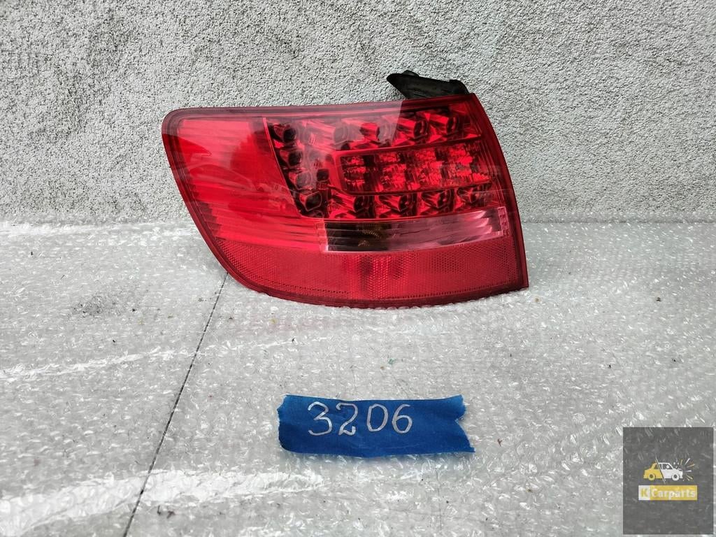 89037044 AUDI A6 C6 COMBI ACHTERLICHT LINKS 89037044, Gebruikt, AUDI AG, Auto-Union-Strasse 1
85045  Ingolstadt, DE, Audi