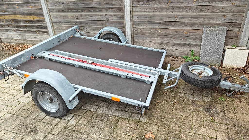 Moto aanhangwagen, Ophalen, Zo goed als nieuw