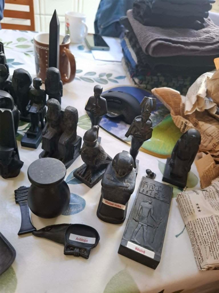 Lot uit het oude Egypte: 70 beeldjes + geschiedenisbladen, Ophalen, Zo goed als nieuw, Religie