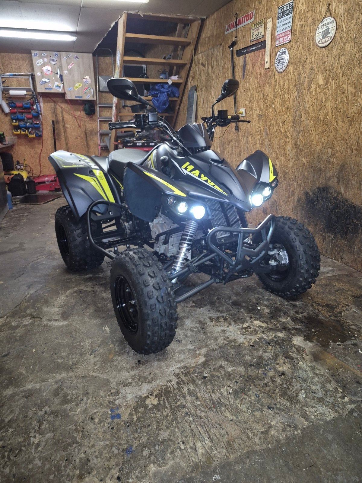 kymco maxxer 300