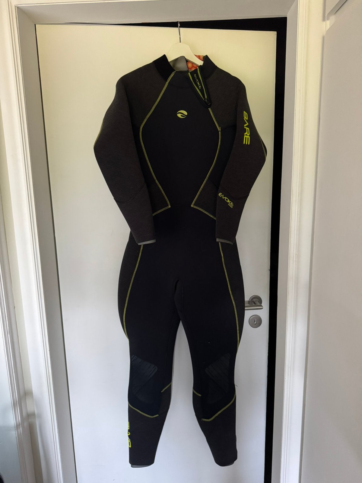 BARE 7mm wetsuit dames maat 8T, Ophalen, Zo goed als nieuw