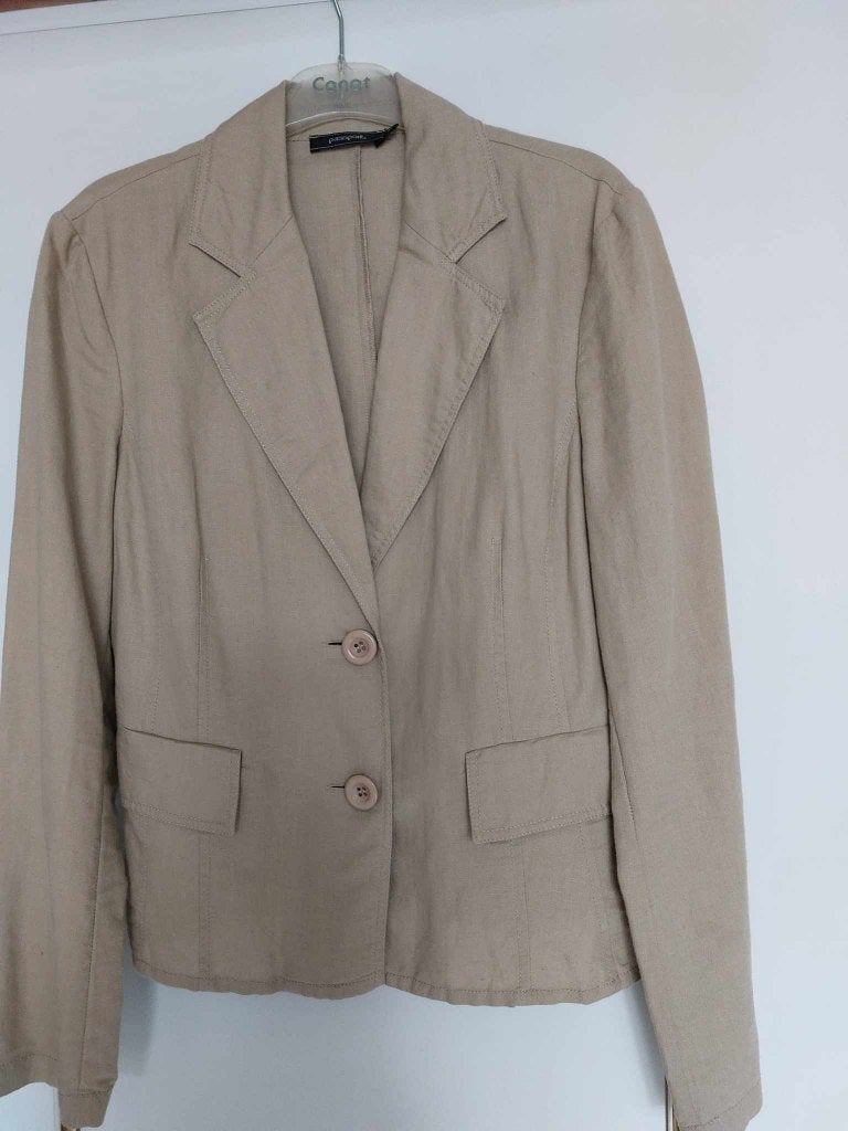 Beige blazer maat 38 linnen Pasport 4€, Kleding | Dames, Passport, Beige, Zo goed als nieuw, Ophalen