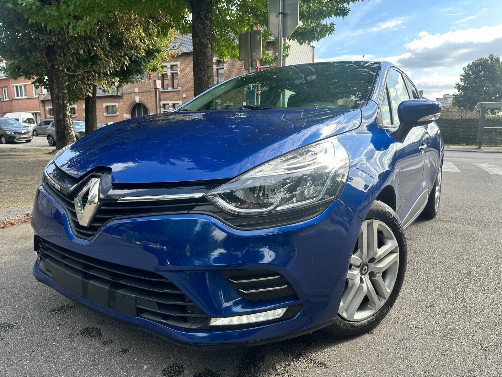 *Magnifique Renault Clio garantie 12mois 1er proprietaire*, Achat, 898 cm³, Boîte manuelle, Noir