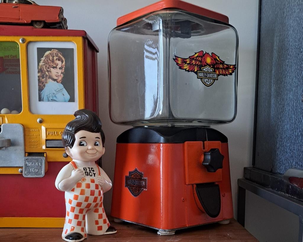 Kauwgomautomaat metaal en glas. HARLEY DAVIDSON style., Ophalen