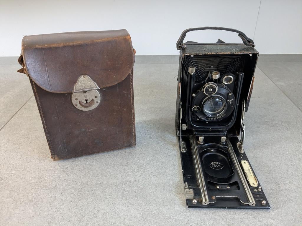 Ica Trona 216 antieke vouwcamera met lederen etui, Verzamelen, Foto-apparatuur en Filmapparatuur, Ophalen of Verzenden, Voor 1940