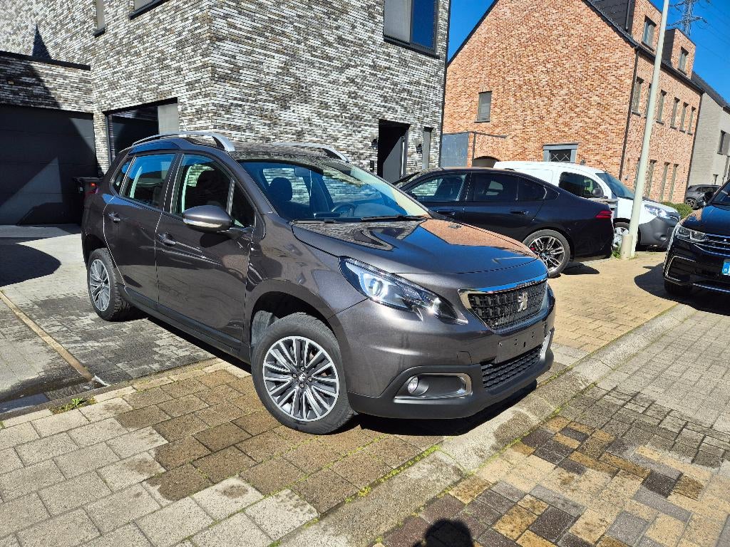 Peugeot 2008 1.2benzine 2019 AC Navi Cruise Control GARANTIE, Voorwielaandrijving, 1199 cc, 5 deurs, 3 cilinders