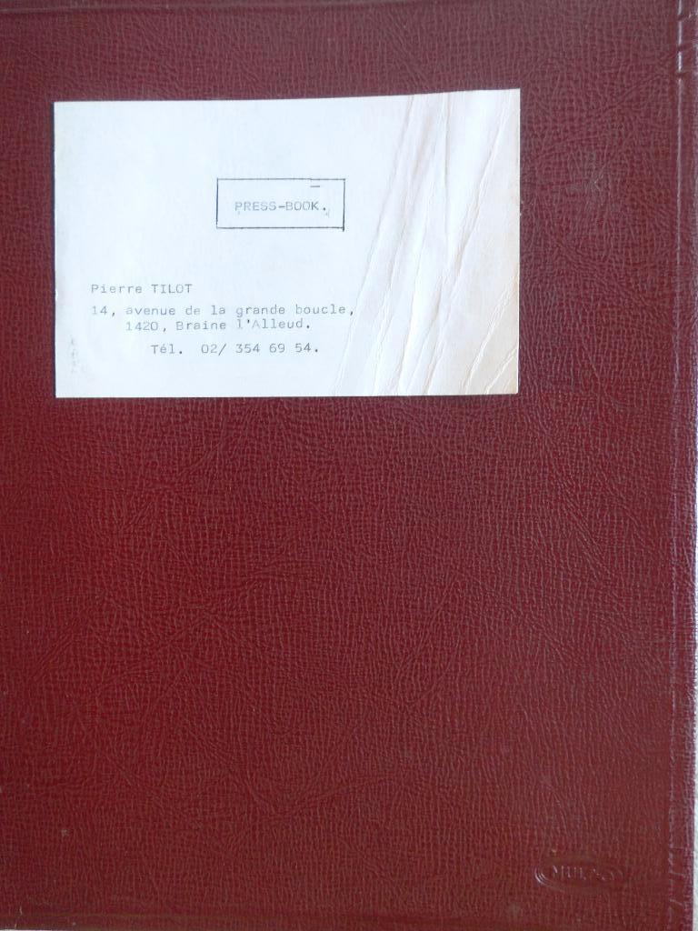 Pierre Tilot ; Press- Book & Album suite expo Banque de Pari, Ophalen of Verzenden, Gelezen, Schilder- en Tekenkunst