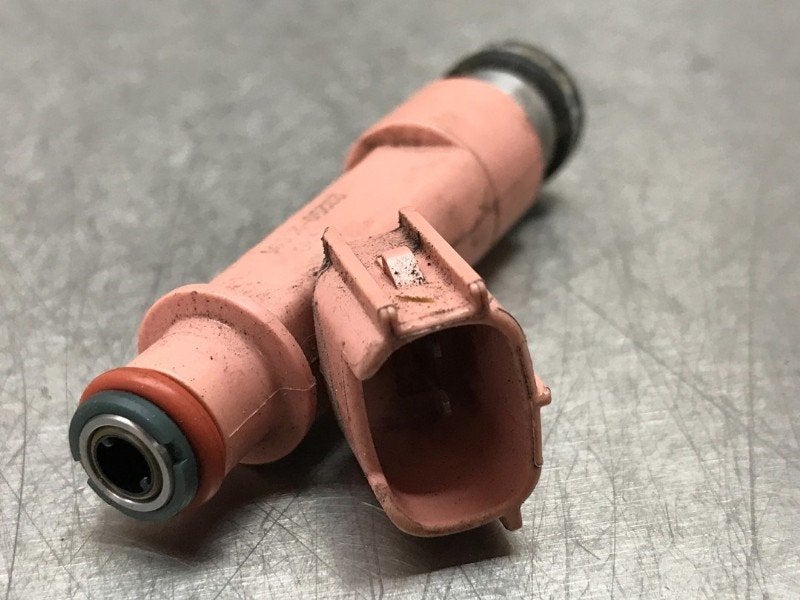 INJECTOR BRANDSTOF Yaris III (P13) (|YARIS|2325021091|), Auto-onderdelen, Gebruikt, Toyota