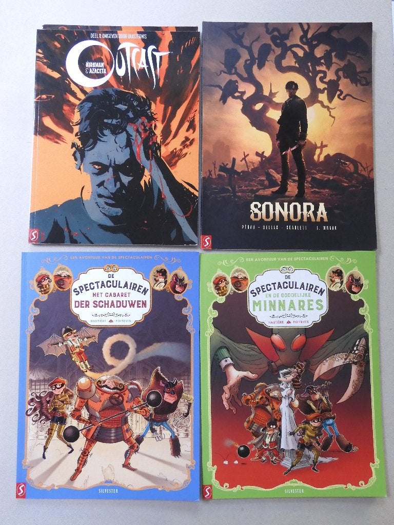 De spectaculairen - Sonora - Outcast met poster - Silvester, Ophalen of Verzenden, Zo goed als nieuw, Meerdere stripboeken, Diverse Auteurs