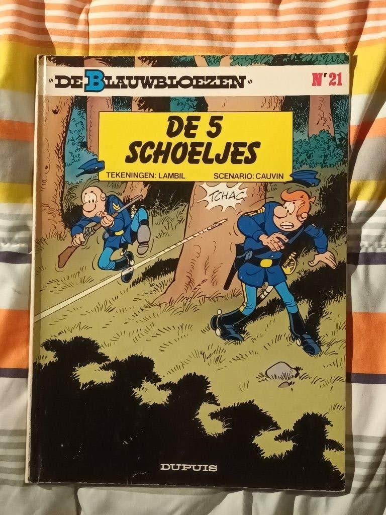 de blauwbloezen 21: de 5 schoeljes, Boeken, Eén stripboek, Ophalen of Verzenden, Gelezen