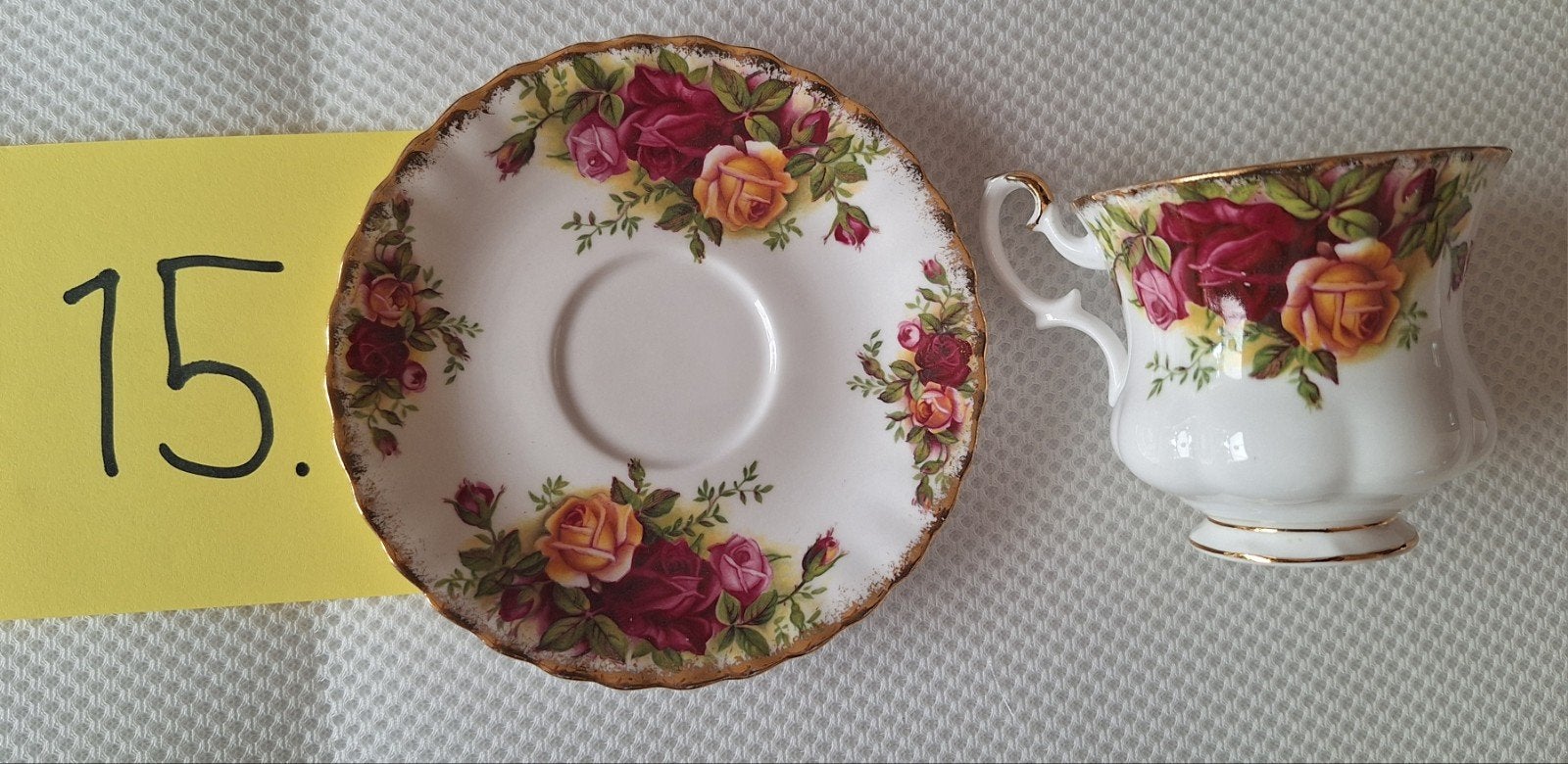 Royal Albert old country roses kop en schotel, Antiek en Kunst, Ophalen of Verzenden